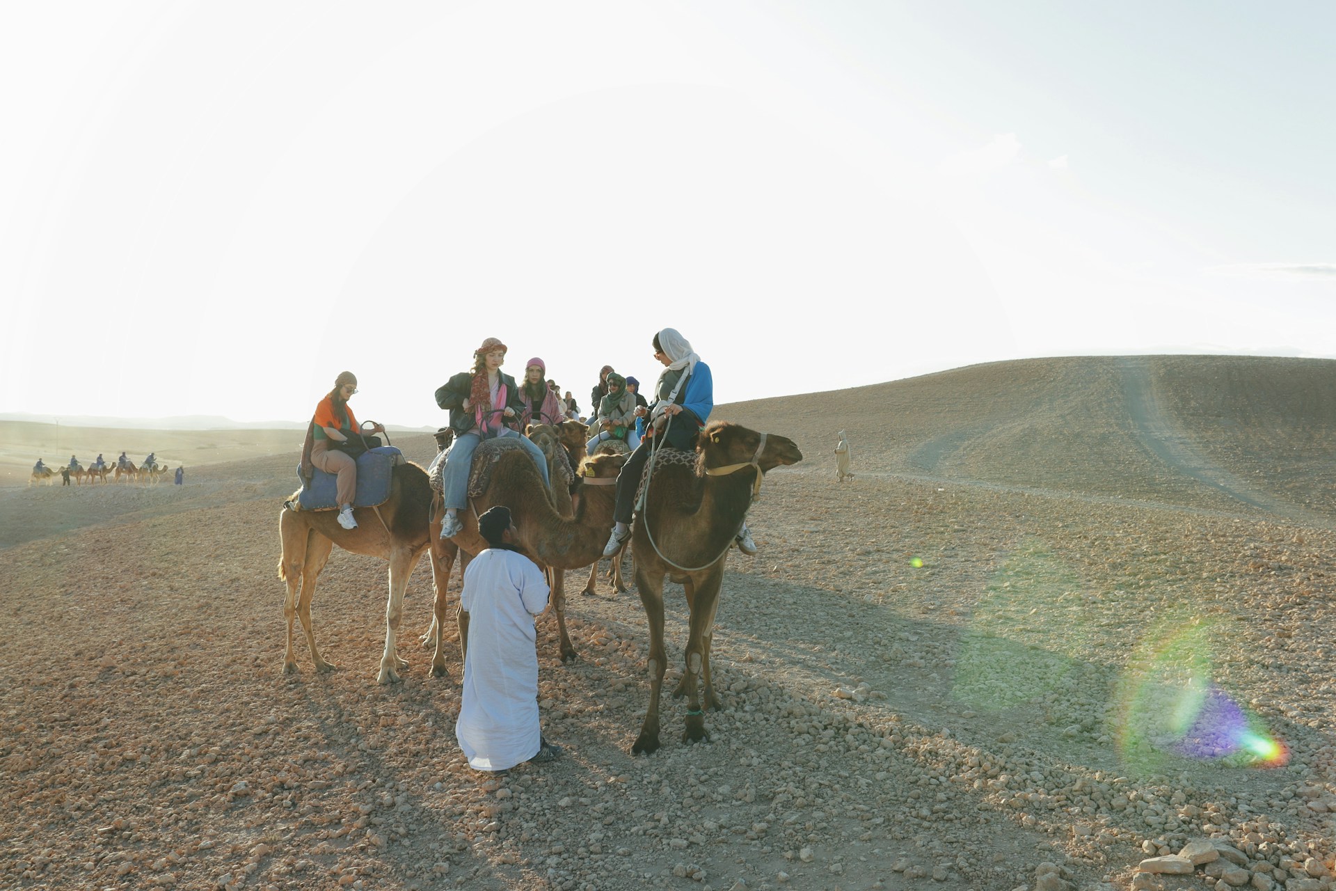 Marrakech : Expérience magique dans le désert d’Agafay – Balade à dos de chameau, dîner traditionnel - Image 2